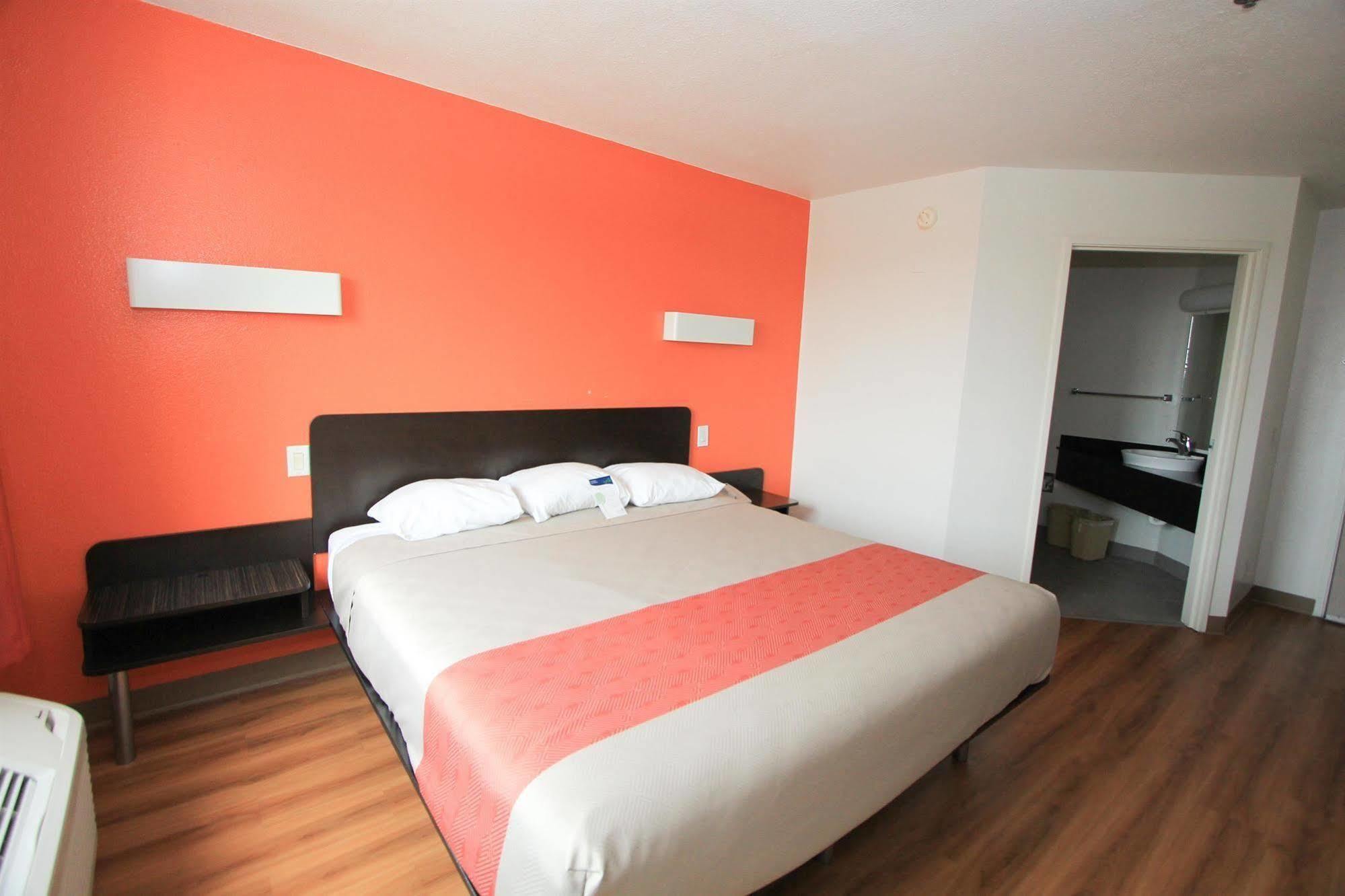 Baymont By Wyndham San Antonio Airport Hotell Eksteriør bilde