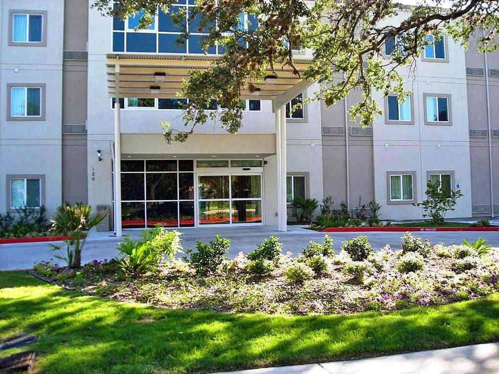 Baymont By Wyndham San Antonio Airport Hotell Eksteriør bilde